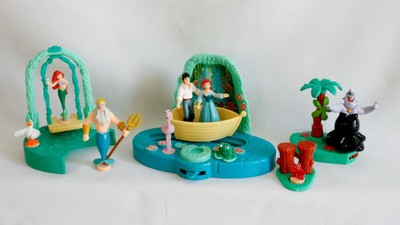 ariel and eric kiss the girl playset